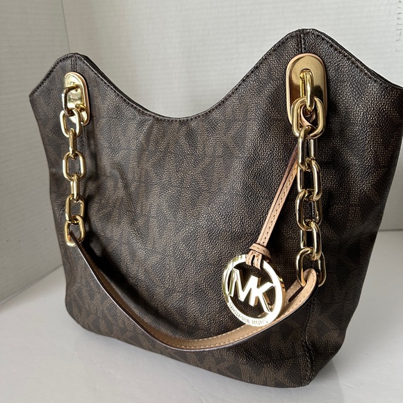 Michael Kors Handbags - ❌SOLD❌Michael Kors Shoulder Bag.